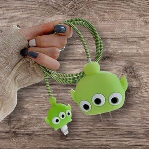 3D ALIEN CARTOON IPHONE CHARGER CASE PROTECTOR